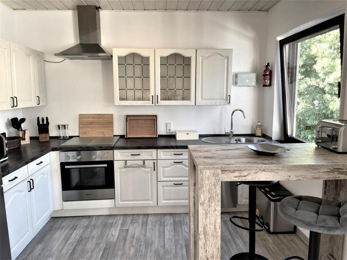 Traumaussicht Kamin Balkon Burgblick 65 Zoll Tv Netflix Sky Joyn Lindenplatz Apartman Bullay Kültér fotó