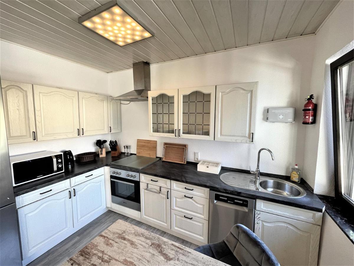 Traumaussicht Kamin Balkon Burgblick 65 Zoll Tv Netflix Sky Joyn Lindenplatz Apartman Bullay Kültér fotó