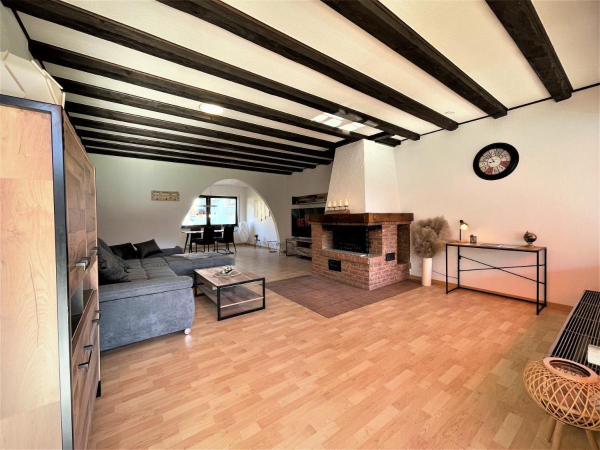 Traumaussicht Kamin Balkon Burgblick 65 Zoll Tv Netflix Sky Joyn Lindenplatz Apartman Bullay Kültér fotó